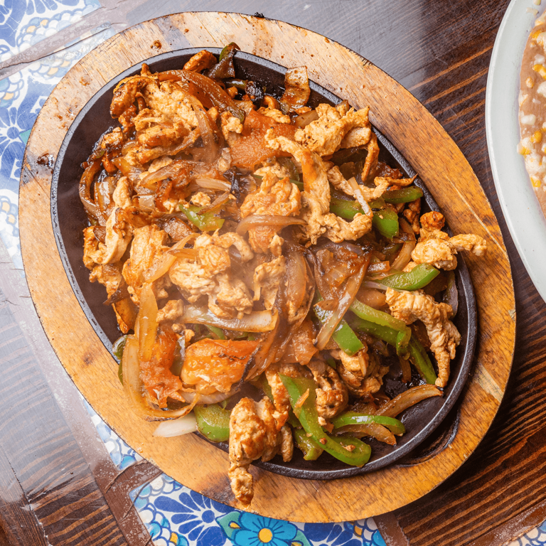 Sizzling Chicken Fajitas: A Mexican Fusion Favorite