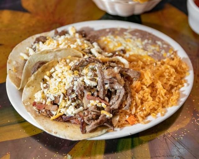 Lunch Chori Tacos.
